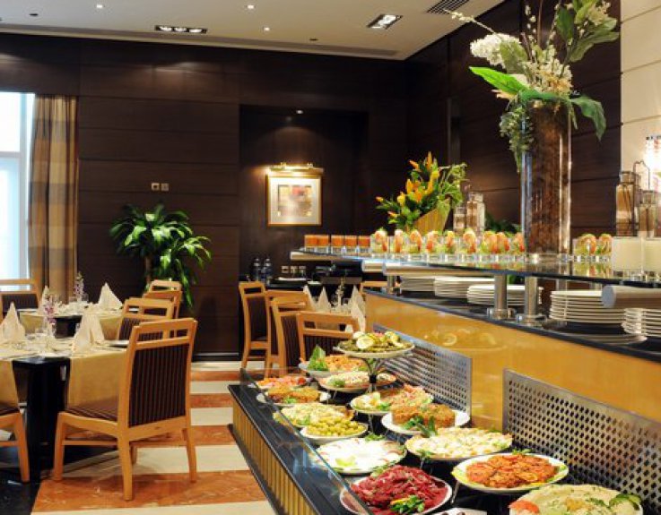 Al Marwa Rayhaan by Rotana